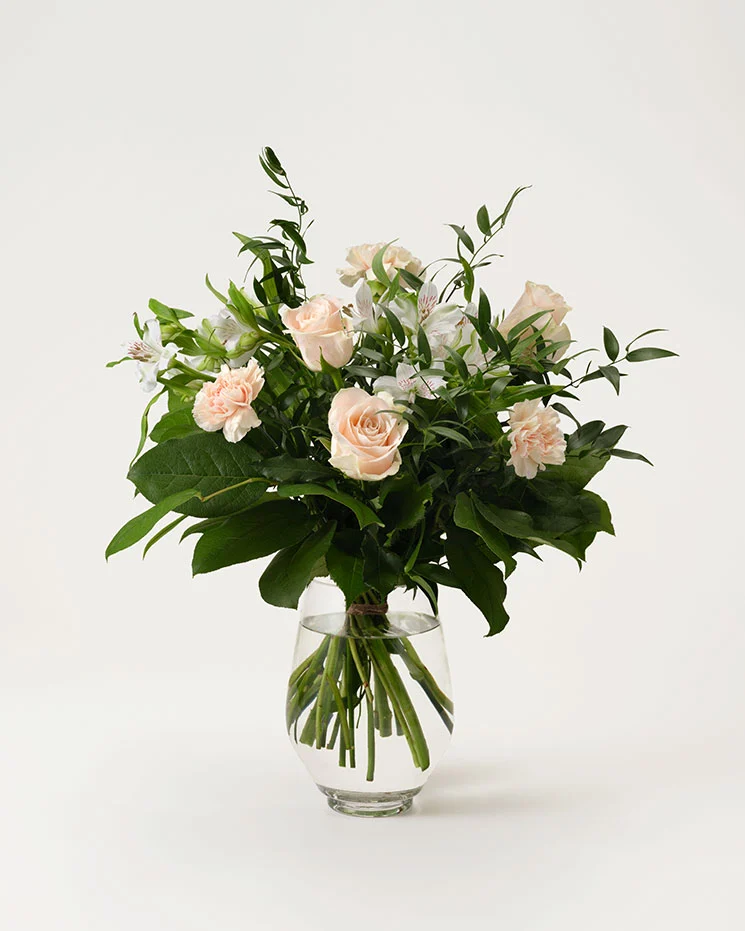 skicka rosa blommor med blombud helg Köping